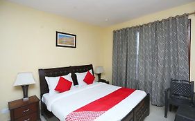 Hotel Deodar Villa Dharamshala 3*